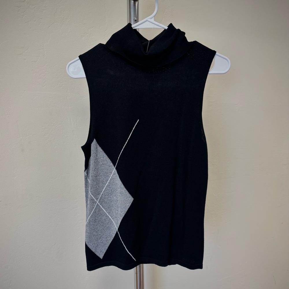 (NWT!) Women's Medium Black Argyle-Patterned Sleeveless Blouse/Sweater